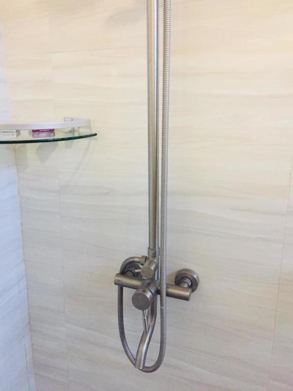 Ngambo Red Sun Lodge Kokoni מראה חיצוני תמונה